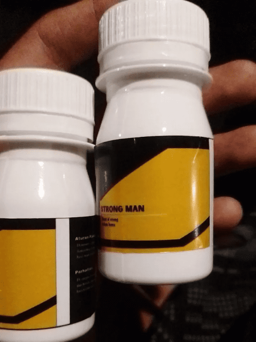 STRONG MAN MALAYSIAN   HERBAL SEXUAL PERFORMANCE CAPSULES FOR MEN : LOT 2 caps dorees 